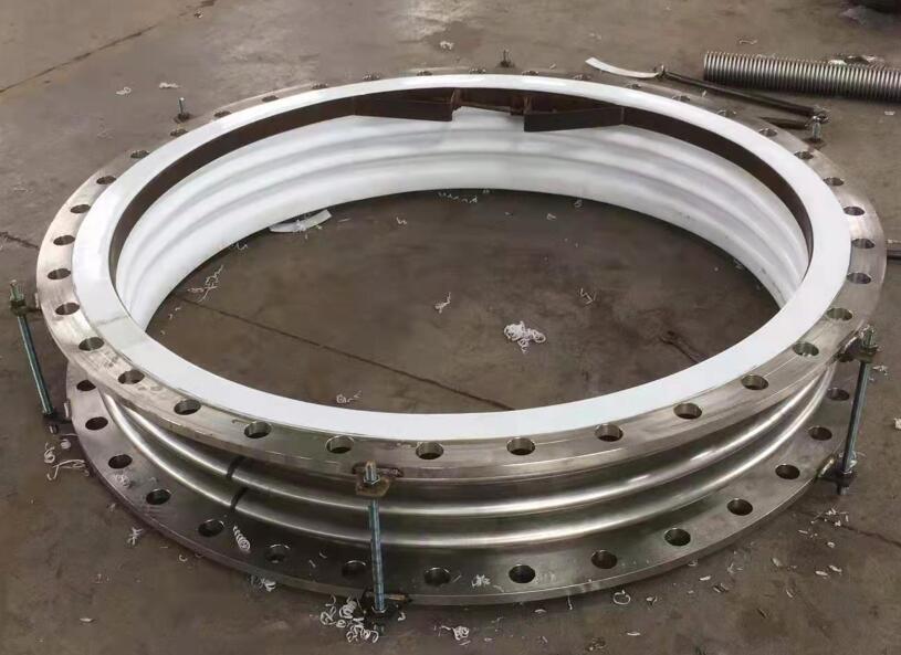 PTFE PFA lined compensator All Size PTFE Lining Ss Expansion Joint for Chemical Pipe PTFE Lined Pipe Featured Image